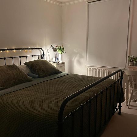 3 Bed Home Sleeps 6 Free Parking Brighton Exterior photo